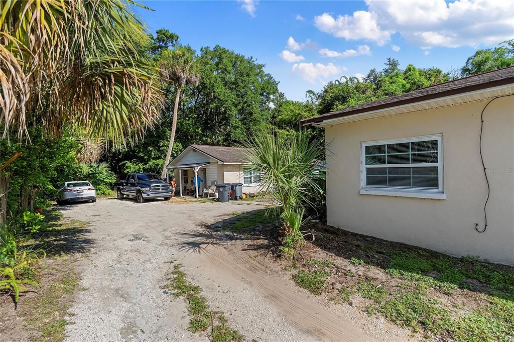 For Sale: $349,000 (7 beds, 0 baths, 2796 Square Feet)