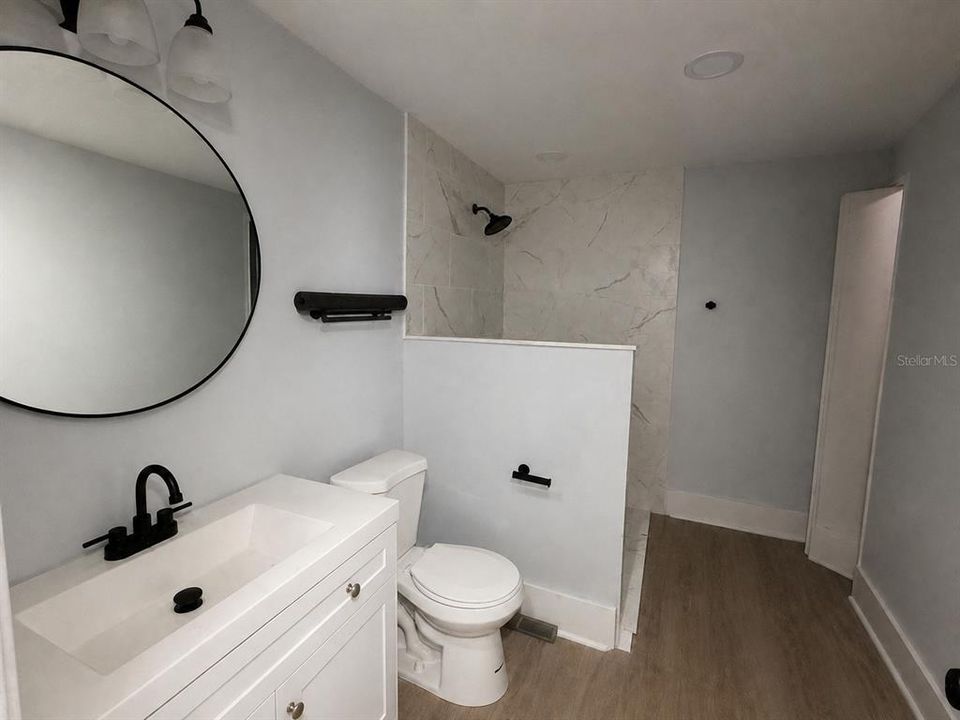 For Sale: $190,000 (4 beds, 3 baths, 1724 Square Feet)