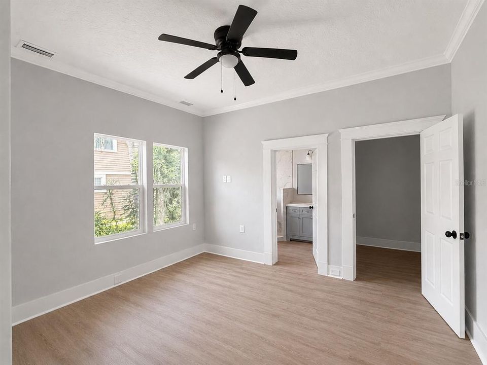 For Sale: $190,000 (4 beds, 3 baths, 1724 Square Feet)