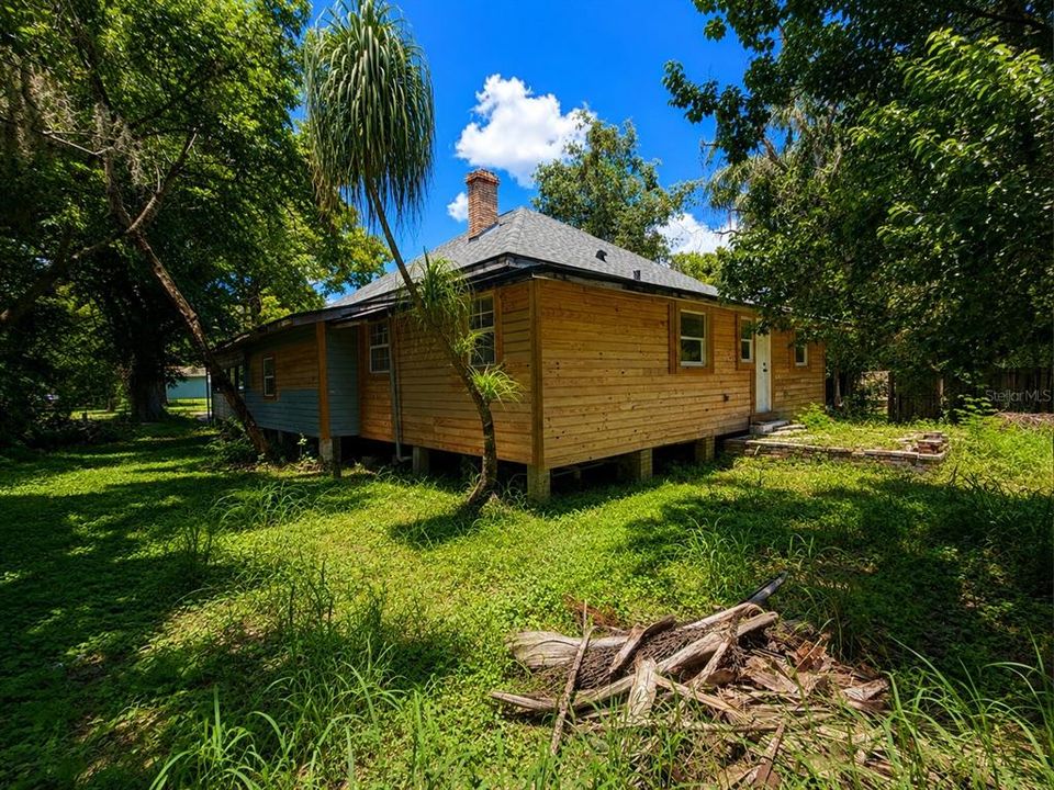 For Sale: $190,000 (4 beds, 3 baths, 1724 Square Feet)