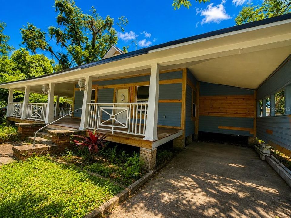 For Sale: $190,000 (4 beds, 3 baths, 1724 Square Feet)