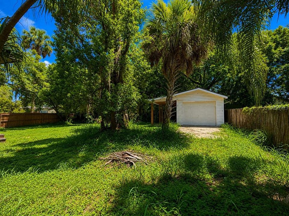 For Sale: $190,000 (4 beds, 3 baths, 1724 Square Feet)