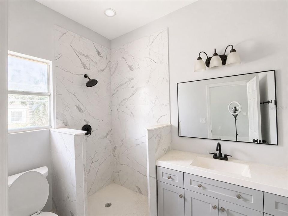 For Sale: $190,000 (4 beds, 3 baths, 1724 Square Feet)