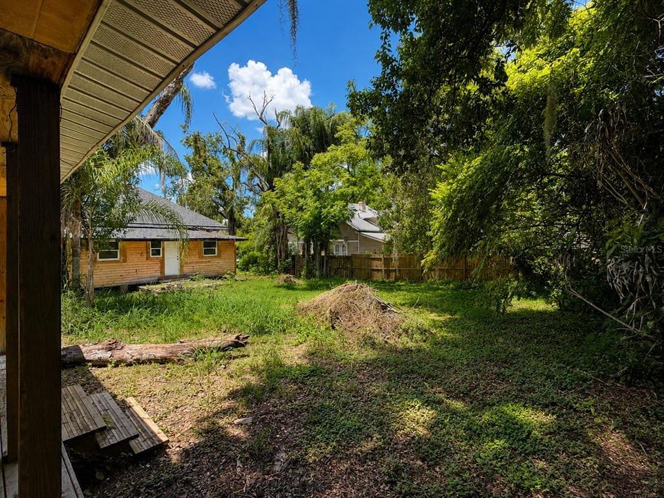 For Sale: $190,000 (4 beds, 3 baths, 1724 Square Feet)