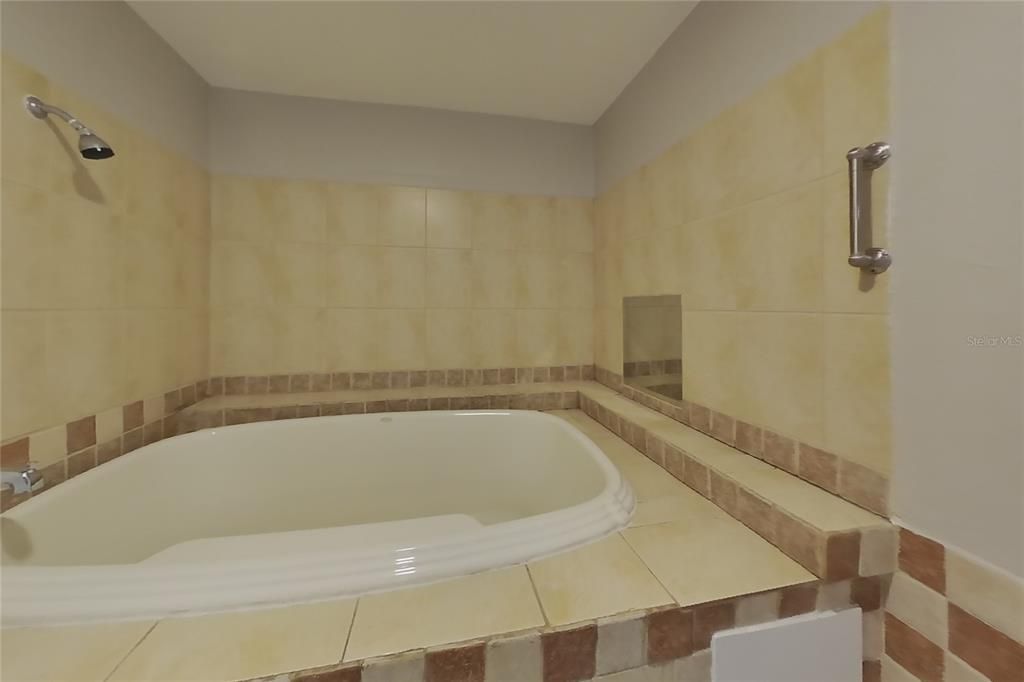 For Rent: $2,559 (3 beds, 2 baths, 1158 Square Feet)
