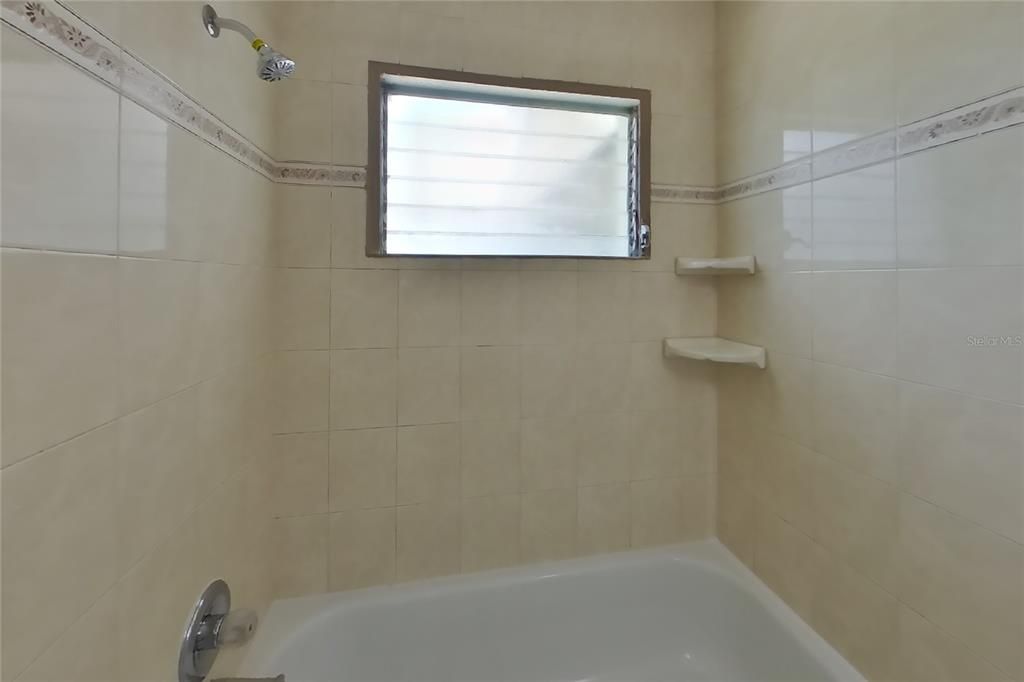 For Rent: $2,559 (3 beds, 2 baths, 1158 Square Feet)