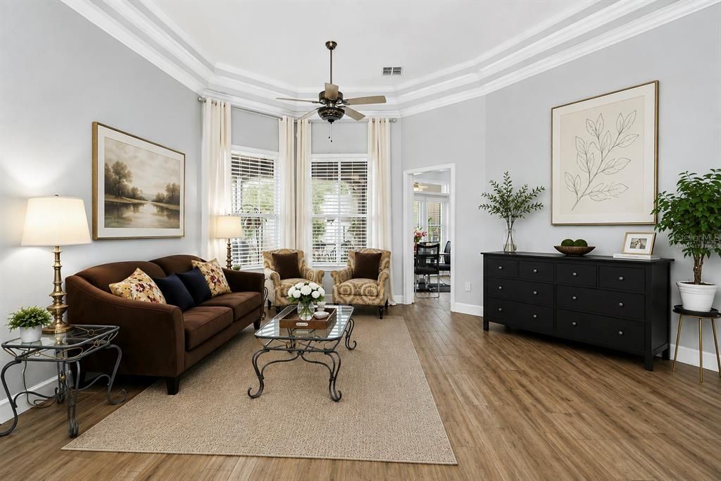 En Venta: $849,988 (4 camas, 3 baños, 2368 Pies cuadrados)