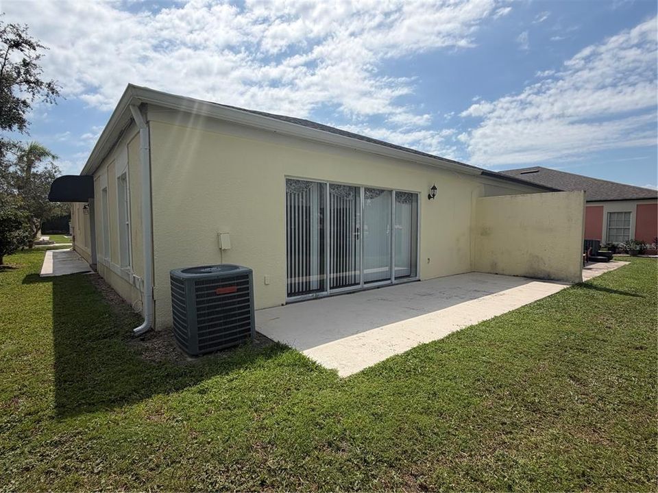 В аренду: $1,900 (3 спален, 2 ванн, 1728 Квадратных фут)