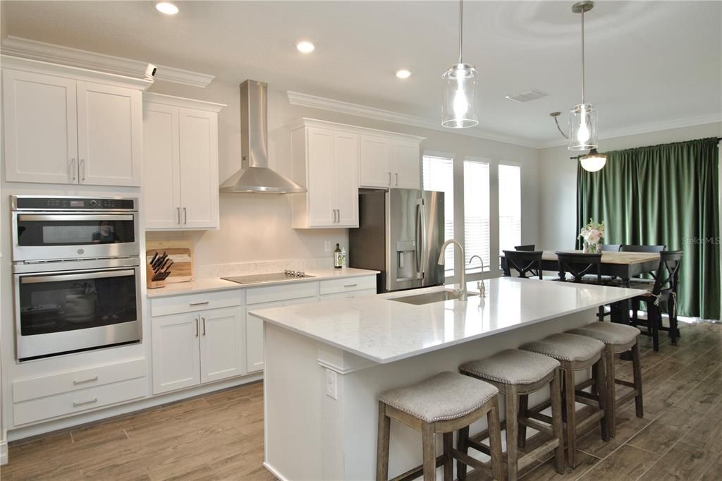 For Sale: $435,000 (4 beds, 3 baths, 2088 Square Feet)