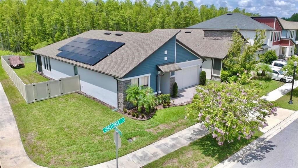 For Sale: $435,000 (4 beds, 3 baths, 2088 Square Feet)