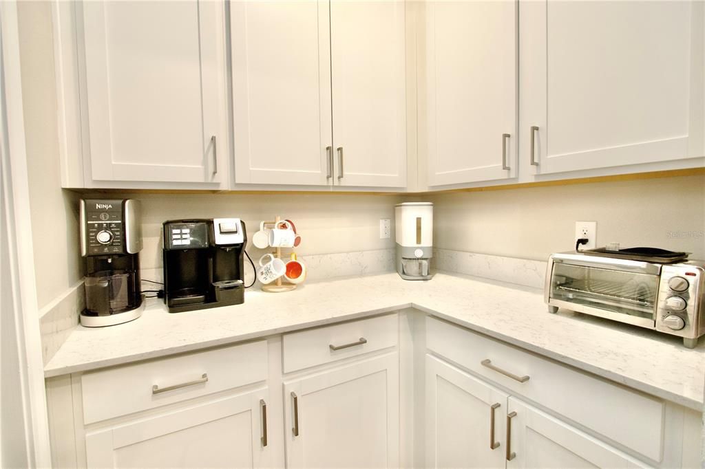 For Sale: $435,000 (4 beds, 3 baths, 2088 Square Feet)