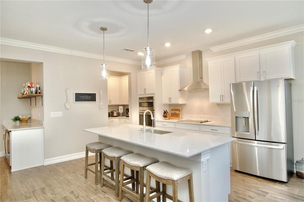 For Sale: $435,000 (4 beds, 3 baths, 2088 Square Feet)