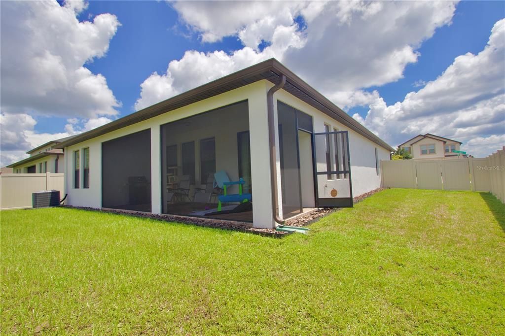 For Sale: $435,000 (4 beds, 3 baths, 2088 Square Feet)