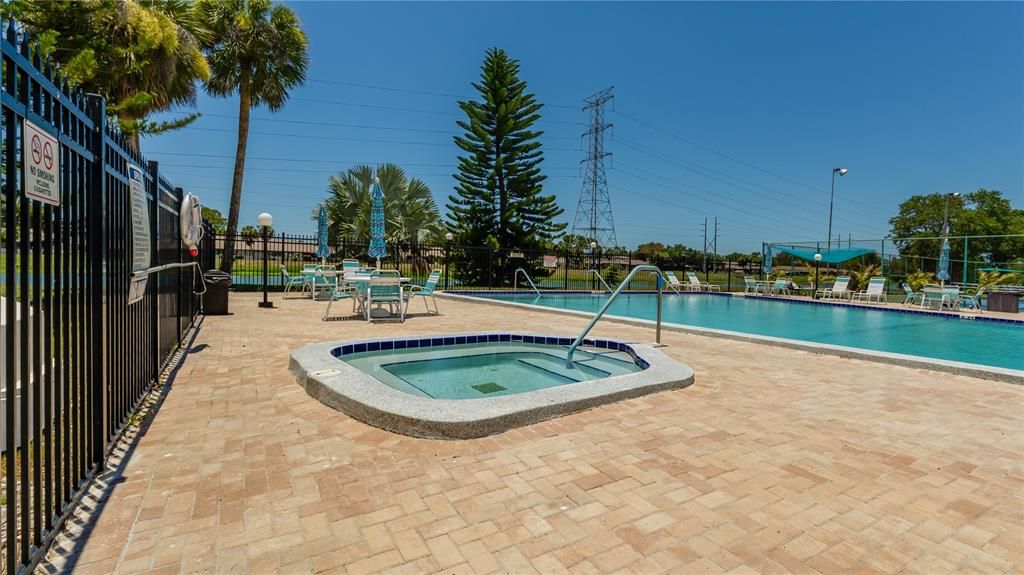 En Venta: $169,900 (2 camas, 2 baños, 1105 Pies cuadrados)