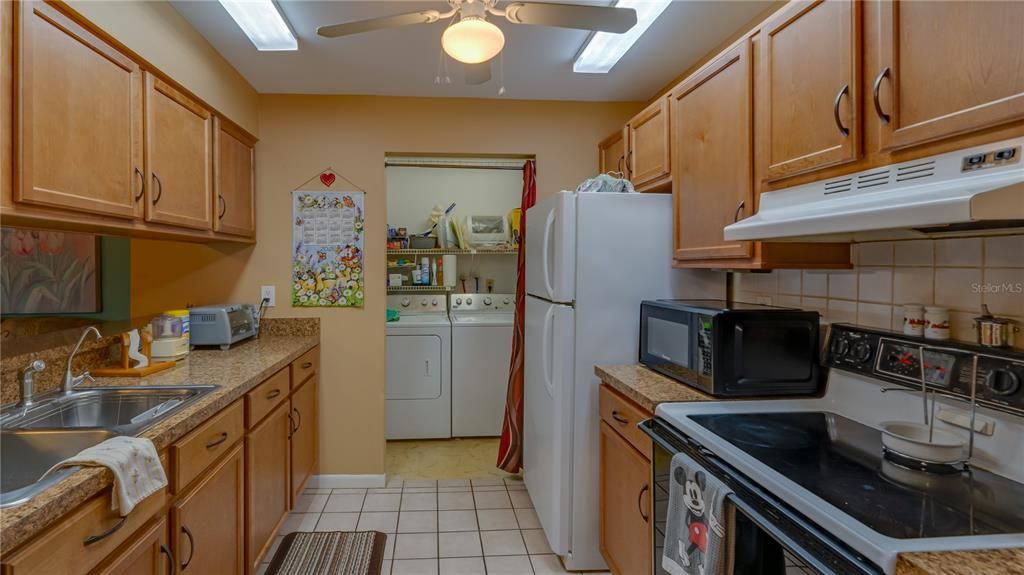 En Venta: $169,900 (2 camas, 2 baños, 1105 Pies cuadrados)
