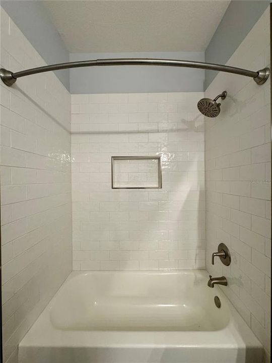 En Renta: $2,950 (4 camas, 2 baños, 2004 Pies cuadrados)