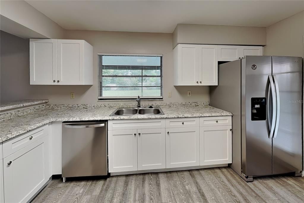 For Rent: $2,869 (4 beds, 2 baths, 2168 Square Feet)