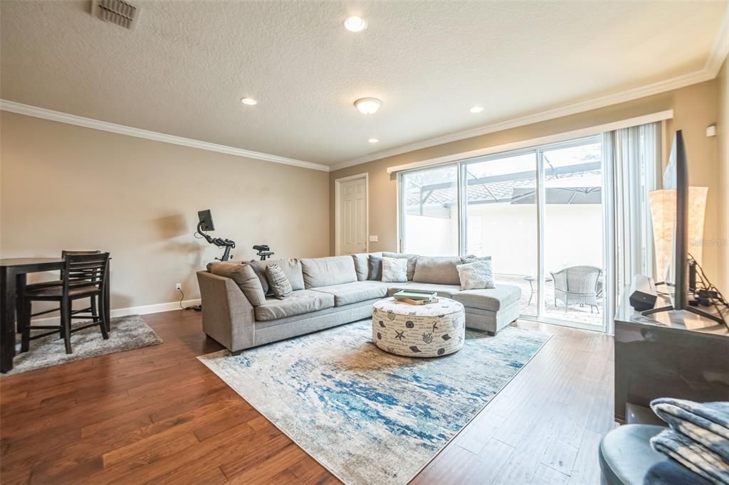 For Rent: $2,800 (4 beds, 3 baths, 1830 Square Feet)