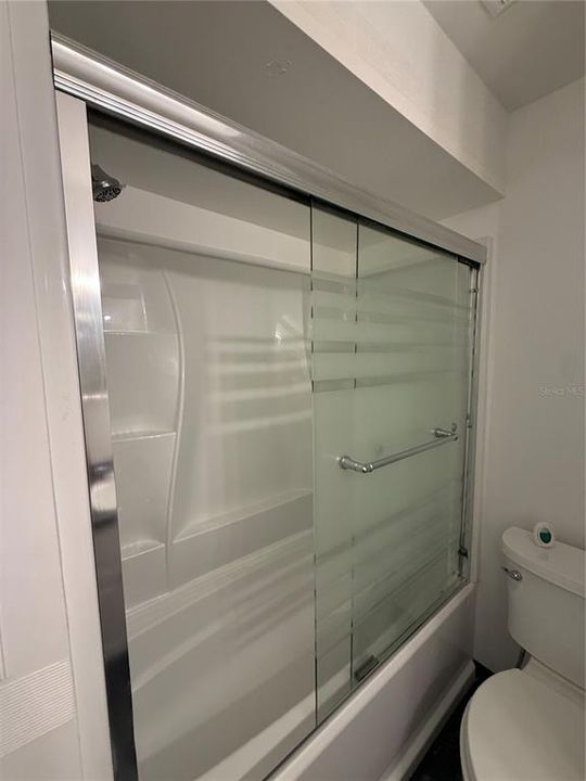 For Rent: $1,400 (3 beds, 2 baths, 1226 Square Feet)