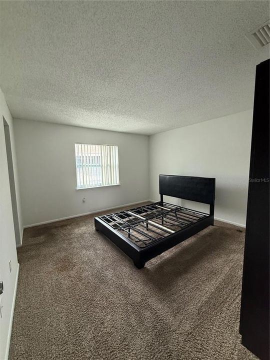 For Rent: $1,400 (3 beds, 2 baths, 1226 Square Feet)