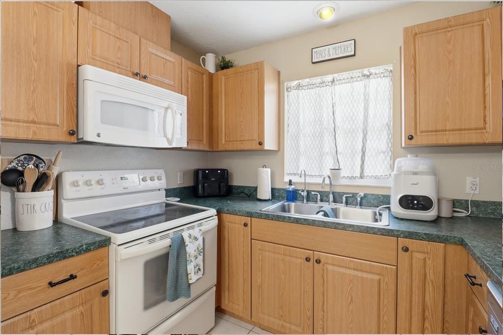 En Venta: $229,000 (3 camas, 2 baños, 1235 Pies cuadrados)