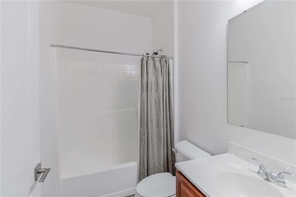 En Venta: $379,900 (3 camas, 2 baños, 1445 Pies cuadrados)