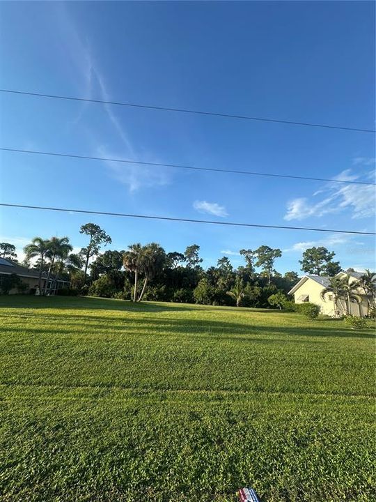 На продажу: $69,900 (0.48 acres)