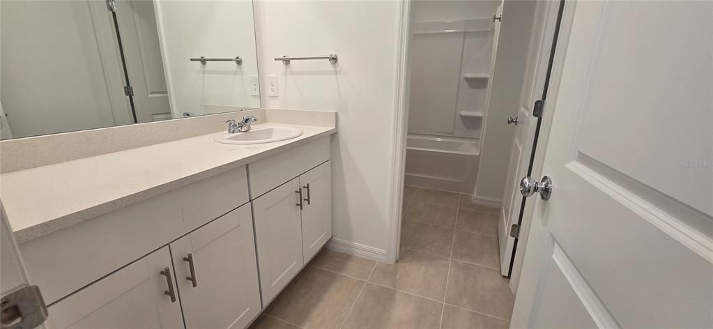 For Rent: $2,650 (5 beds, 3 baths, 2287 Square Feet)