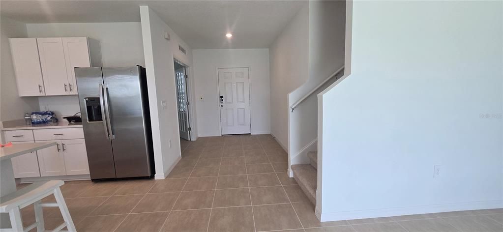For Rent: $2,650 (5 beds, 3 baths, 2287 Square Feet)