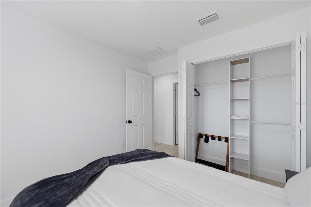 For Sale: $228,000 (3 beds, 2 baths, 1100 Square Feet)