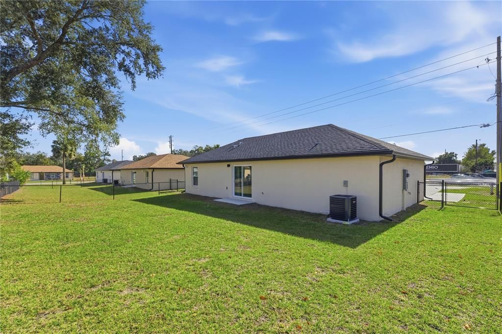 For Sale: $228,000 (3 beds, 2 baths, 1100 Square Feet)