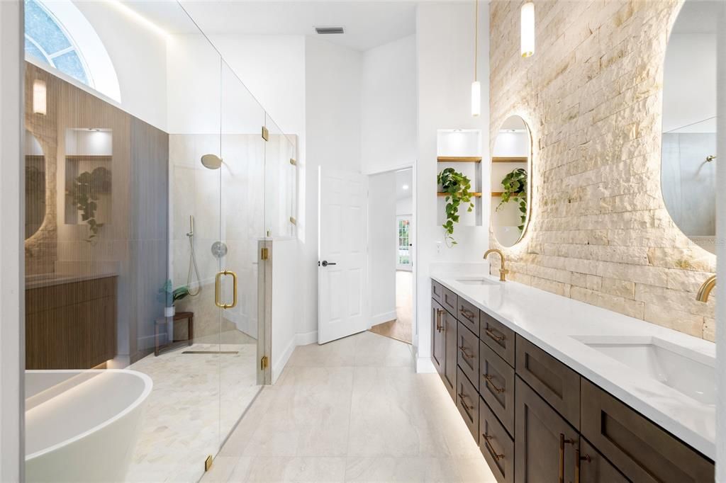 For Sale: $979,000 (5 beds, 3 baths, 2926 Square Feet)