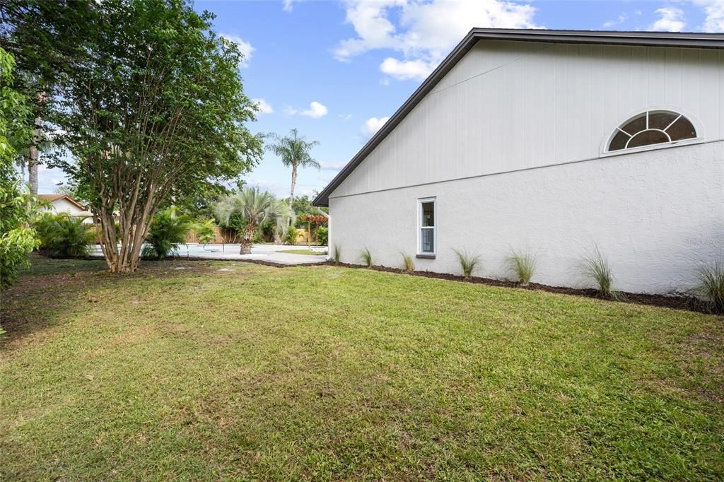 For Sale: $979,000 (5 beds, 3 baths, 2926 Square Feet)