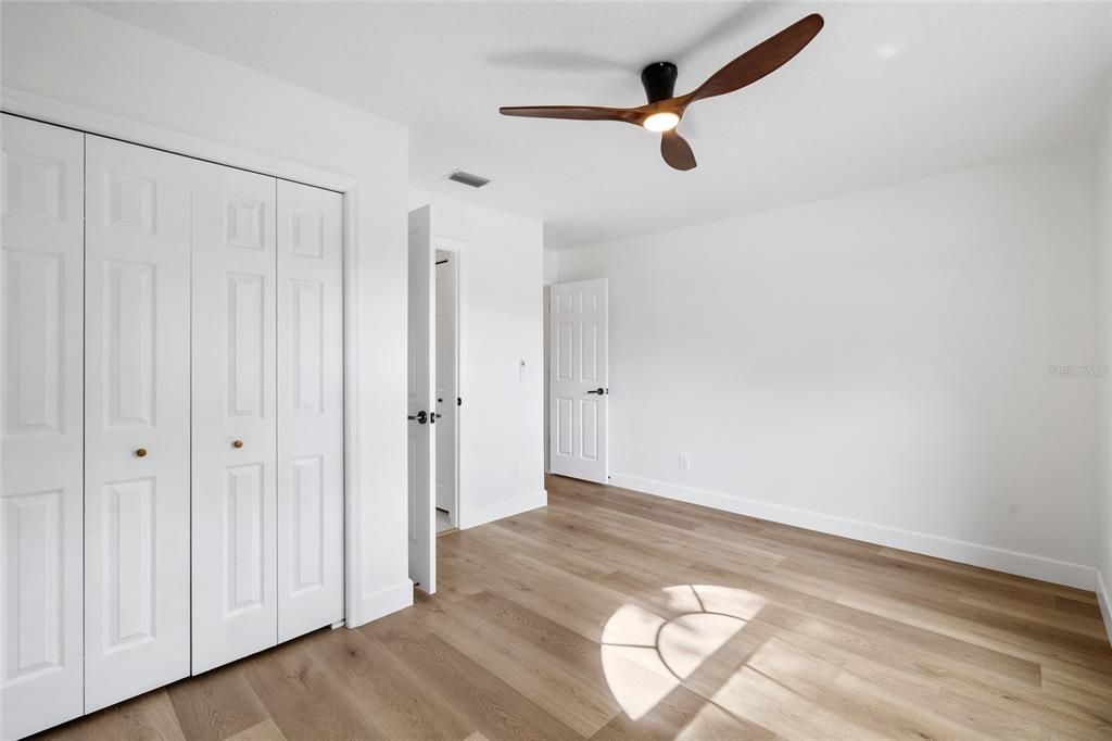 For Sale: $979,000 (5 beds, 3 baths, 2926 Square Feet)