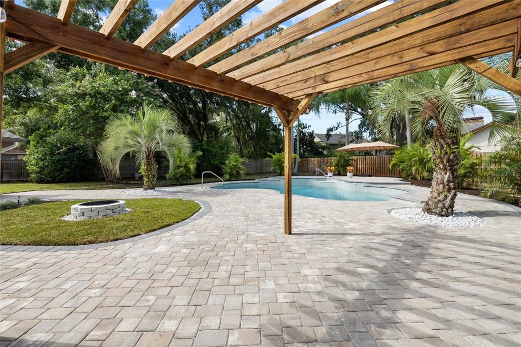 For Sale: $979,000 (5 beds, 3 baths, 2926 Square Feet)