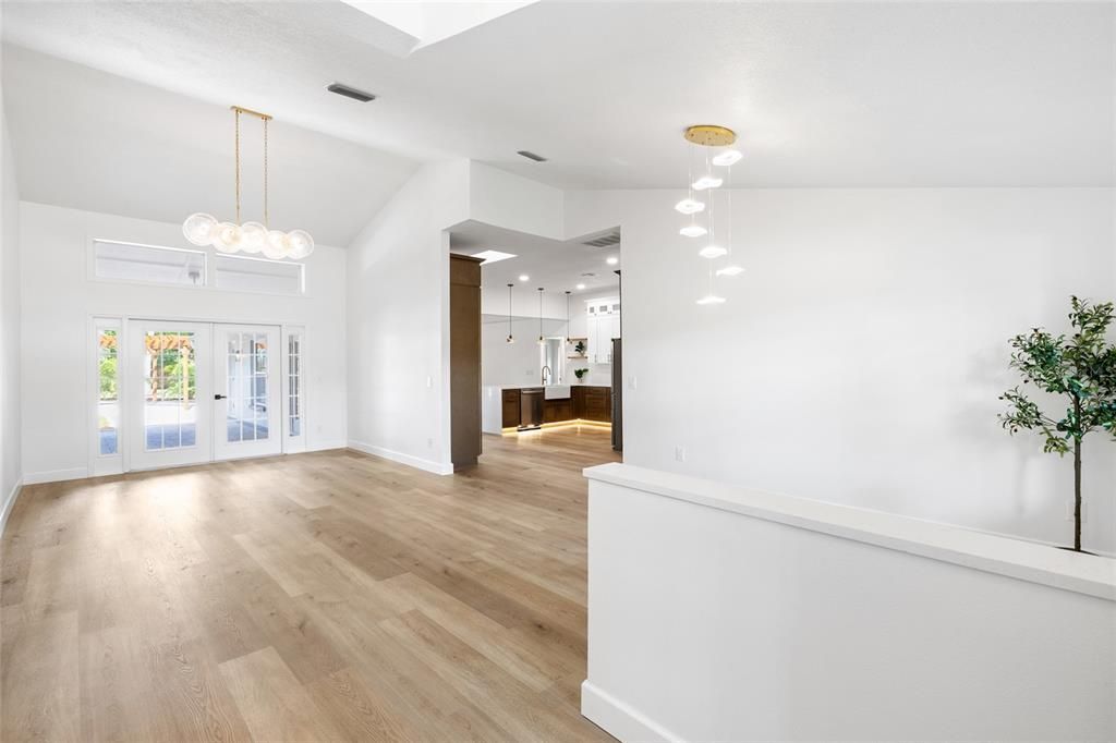 For Sale: $979,000 (5 beds, 3 baths, 2926 Square Feet)