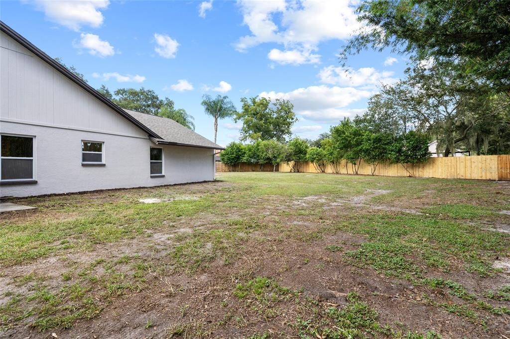 For Sale: $979,000 (5 beds, 3 baths, 2926 Square Feet)