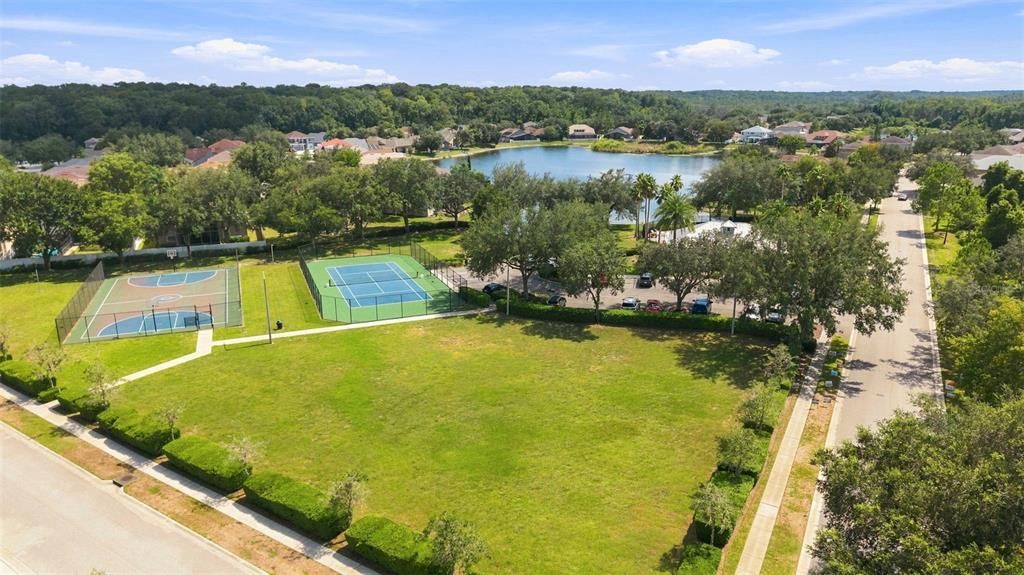 En Venta: $399,000 (4 camas, 2 baños, 2352 Pies cuadrados)