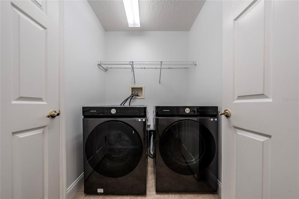 For Rent: $3,000 (4 beds, 2 baths, 2260 Square Feet)