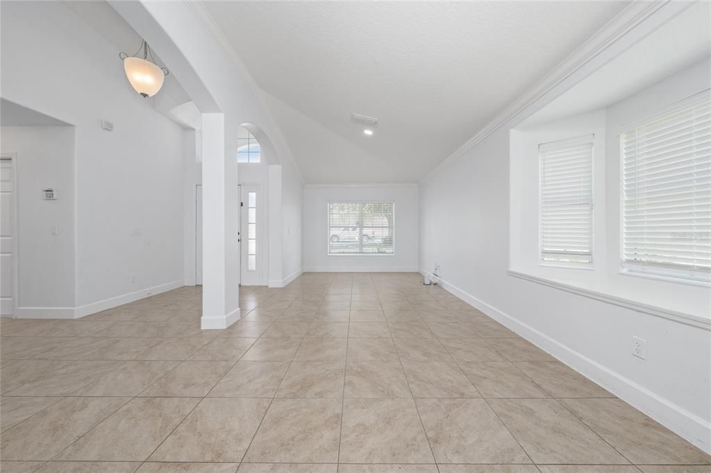 For Rent: $3,000 (4 beds, 2 baths, 2260 Square Feet)
