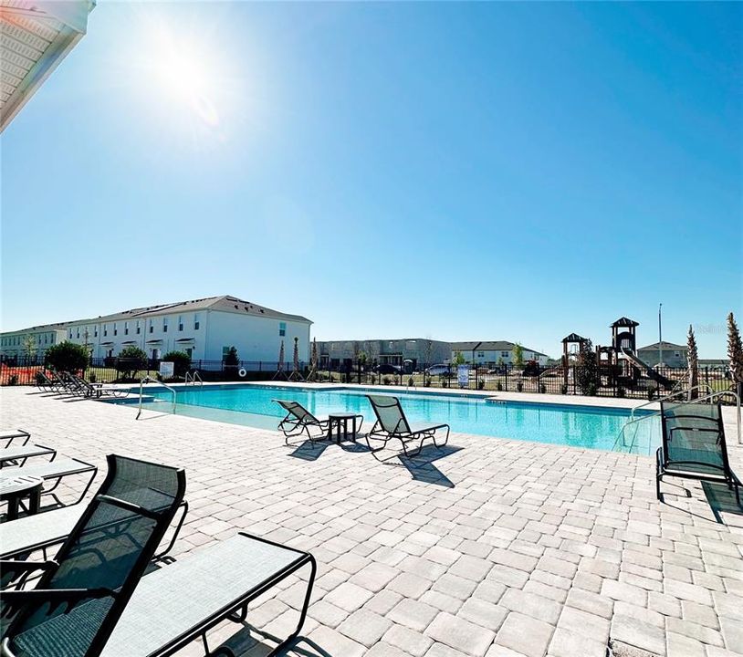 For Rent: $2,000 (3 beds, 2 baths, 1488 Square Feet)