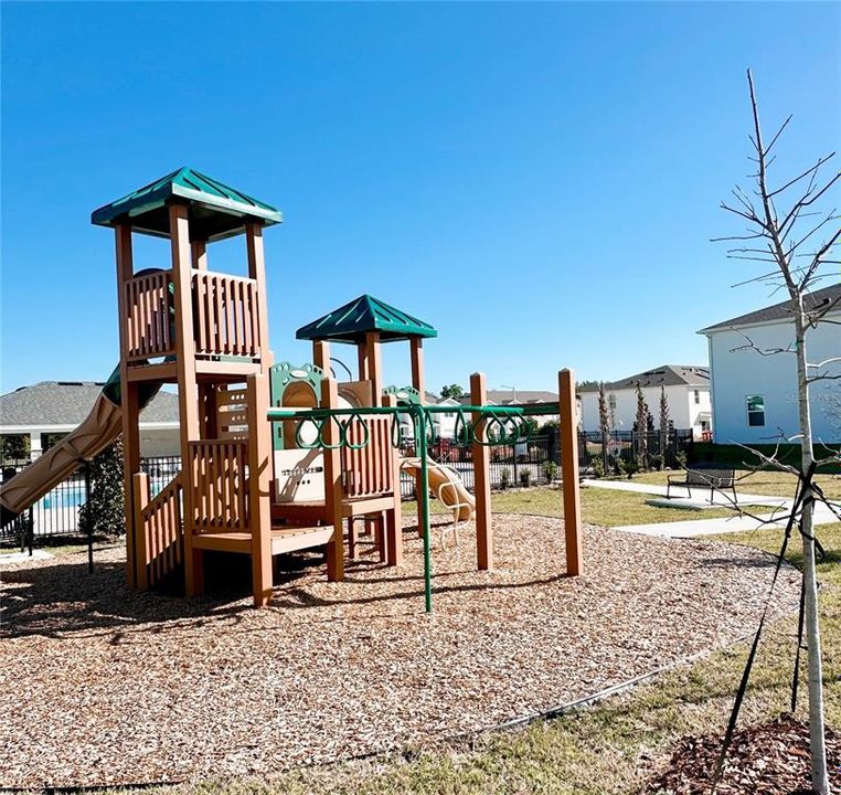 For Rent: $2,000 (3 beds, 2 baths, 1488 Square Feet)