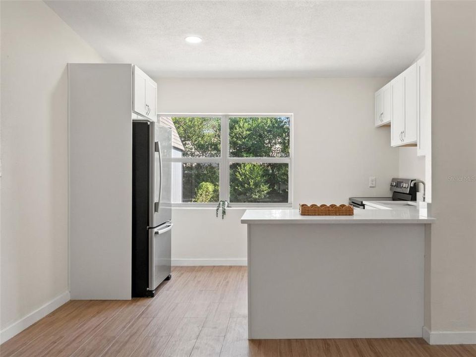 For Sale: $485,000 (4 beds, 4 baths, 1682 Square Feet)