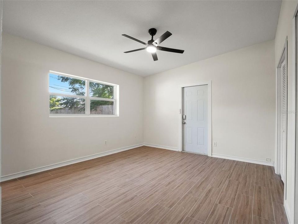 For Sale: $485,000 (4 beds, 4 baths, 1682 Square Feet)