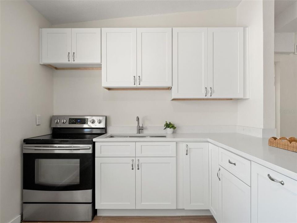 For Sale: $485,000 (4 beds, 4 baths, 1682 Square Feet)