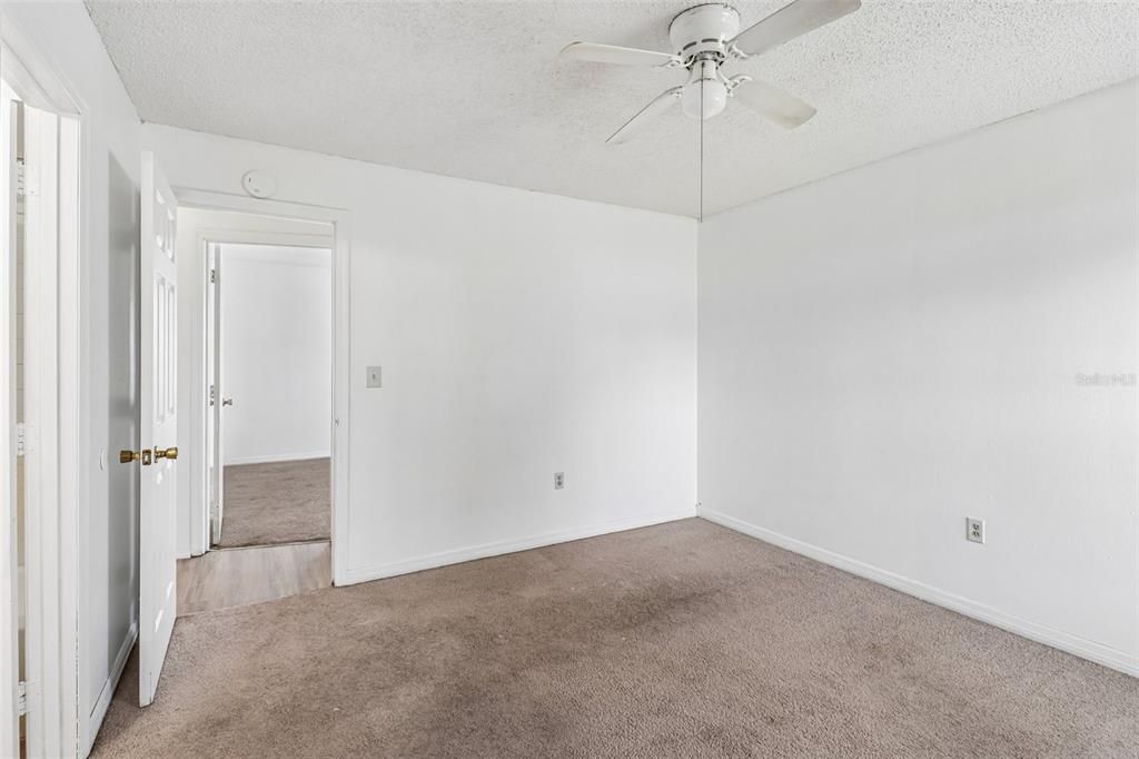 For Rent: $1,599 (2 beds, 2 baths, 950 Square Feet)
