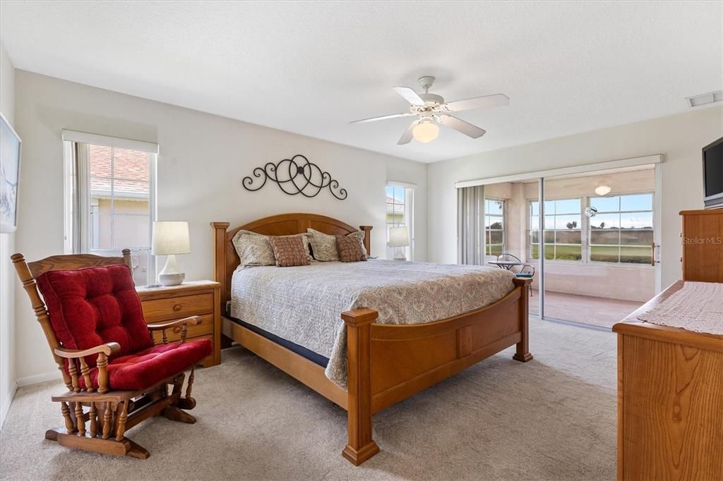 For Sale: $319,000 (3 beds, 2 baths, 1751 Square Feet)