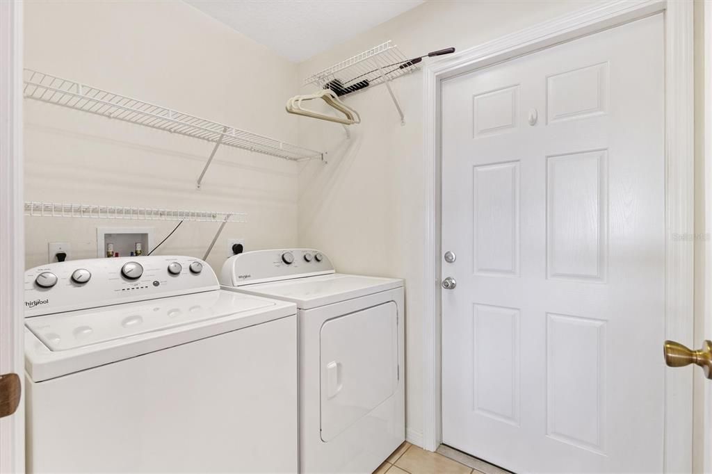 For Sale: $319,000 (3 beds, 2 baths, 1751 Square Feet)