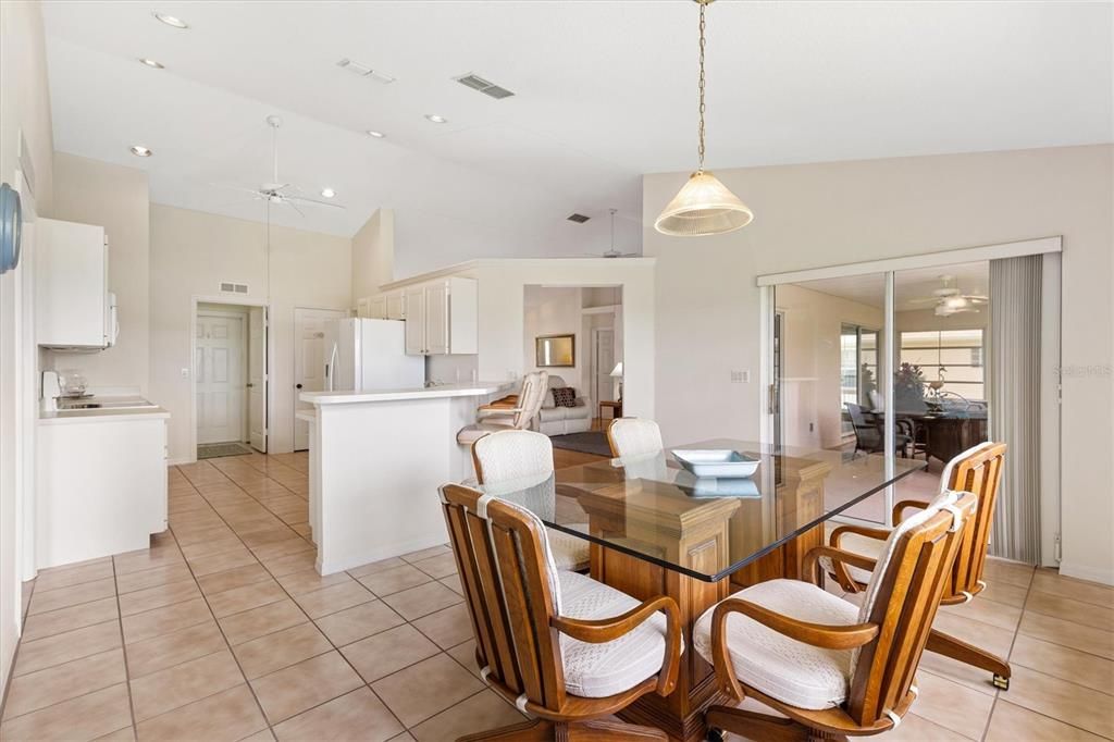 For Sale: $319,000 (3 beds, 2 baths, 1751 Square Feet)