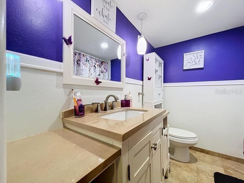 For Sale: $255,000 (2 beds, 2 baths, 1105 Square Feet)